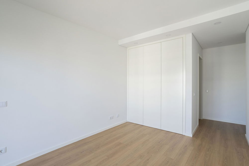 2 bedroom flat, with balcony, in Faro 3527154429