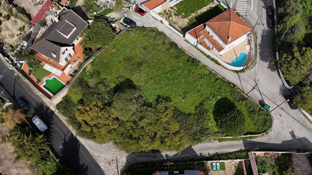 Land for construction with an area of 1,253m2, 10mins from Costa da Caparica beach 3893806601