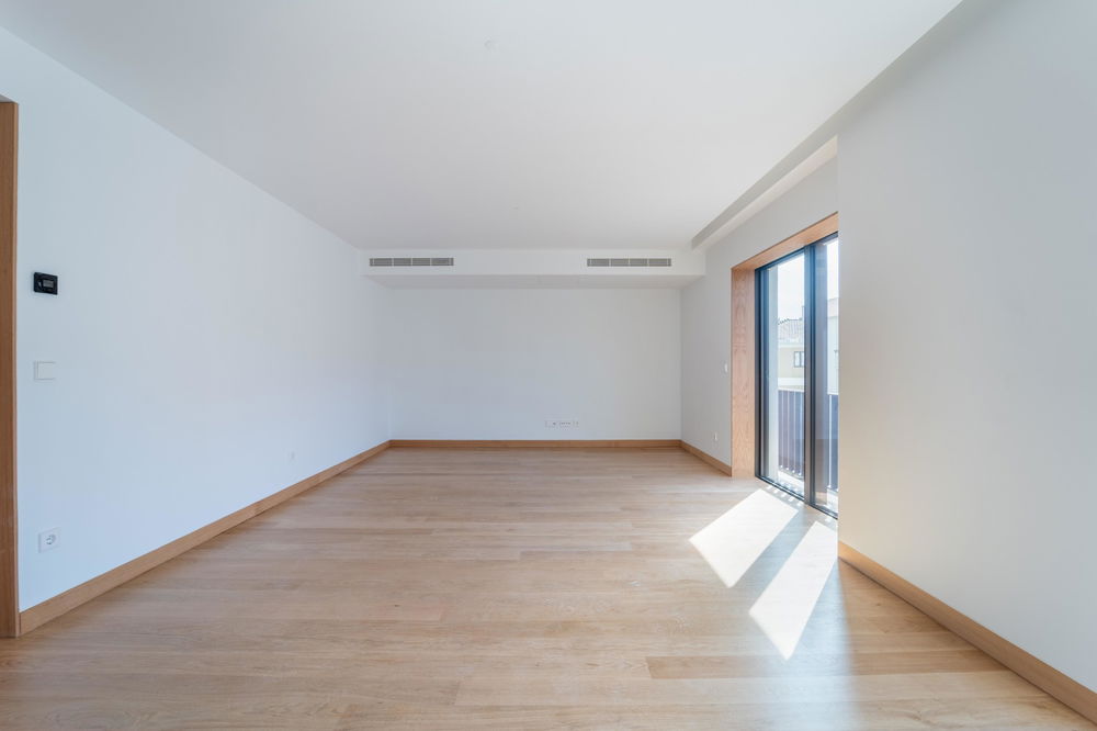 3 bedroom duplex apartment with balcony and garage in new development in Porto 4126198665