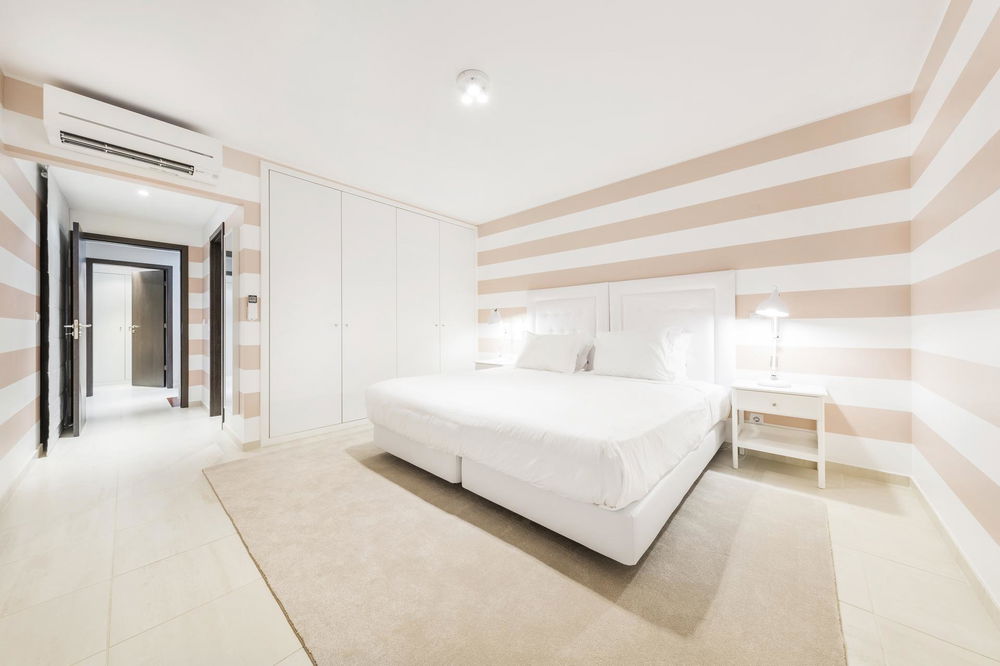 3 bedroom villa with balconies, in Vilamoura 3384364362