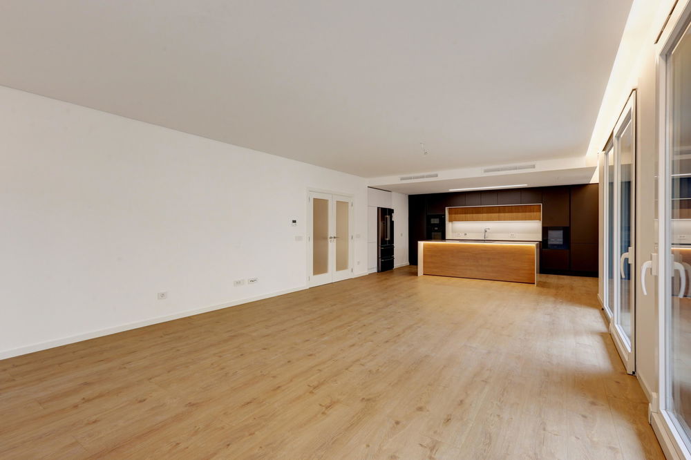 Brand new 3 bedroom flat, near the beach, in Parede 183016004