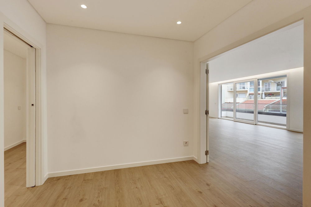 Brand new 3 bedroom flat, near the beach, in Parede 1426354665