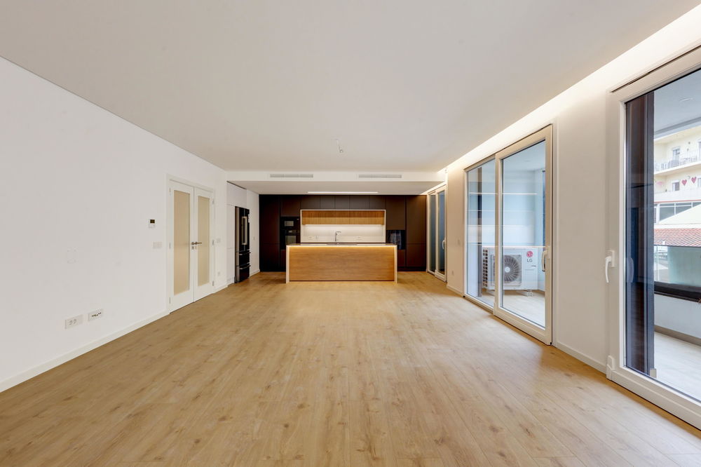 Brand new 3 bedroom flat, near the beach, in Parede 2719031684