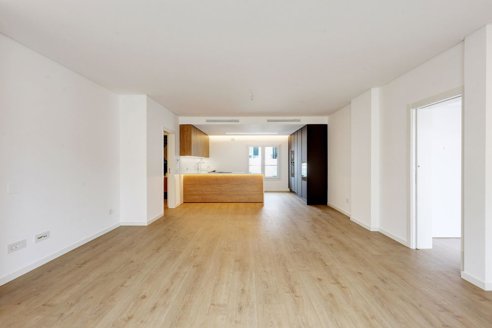 Brand new 3 bedroom flat, near the beach, in Parede 2127469063