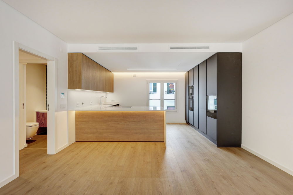 Brand new 3 bedroom flat, near the beach, in Parede 2127469063