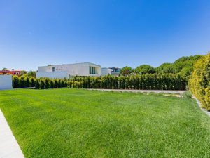 4 bedroom villa with swimming pool, in a new condominium, in Vilamoura 4223289605