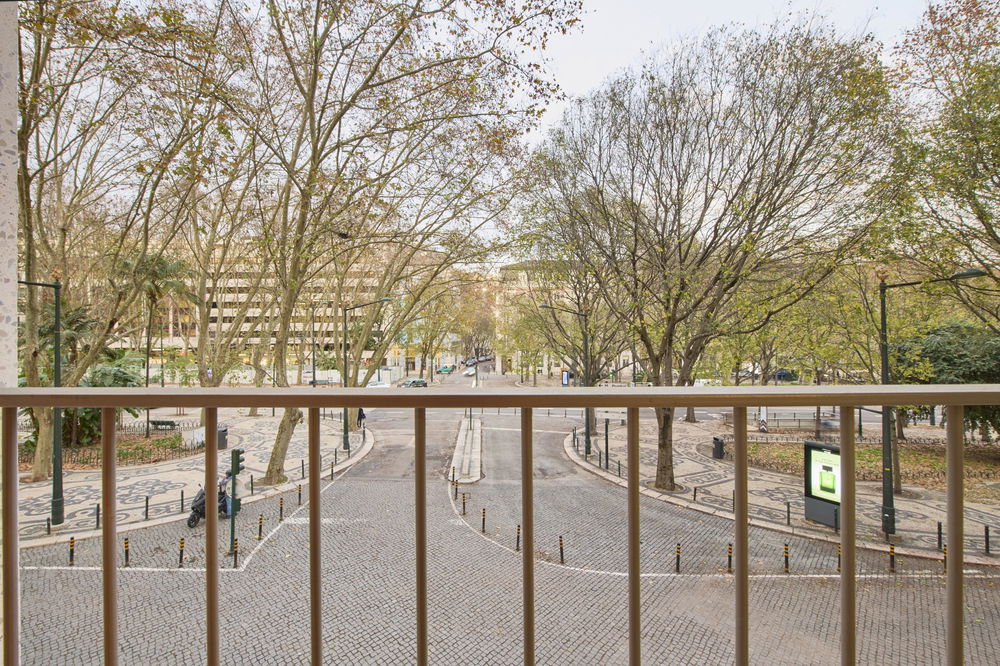 2 bedroom flat with parking on Avenida da Liberdade, Lisbon 1197116505