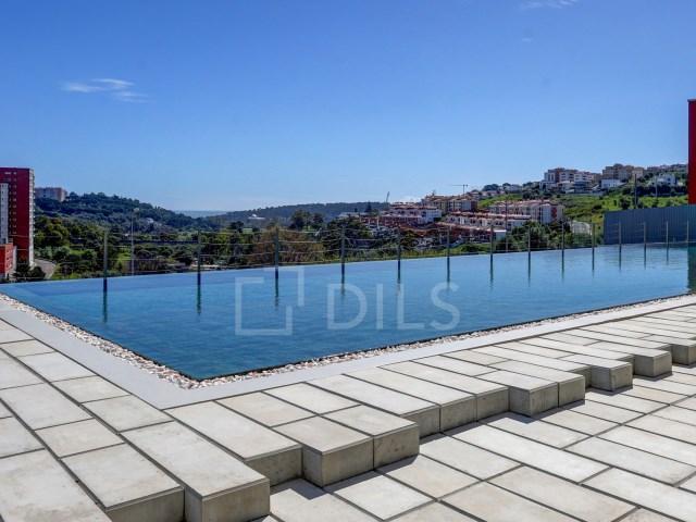 3 bedroom flat with balcony and garden, in the Elements condominium 2124321025