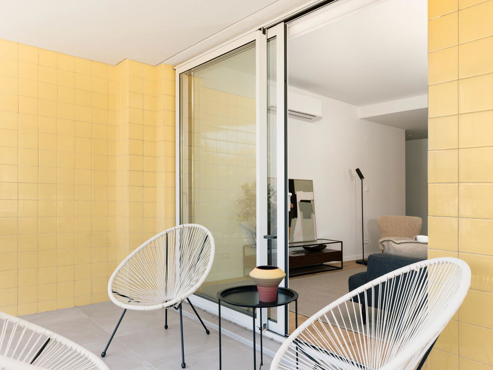 3 bedroom flat with balcony and garden, in the Elements condominium 2124321025