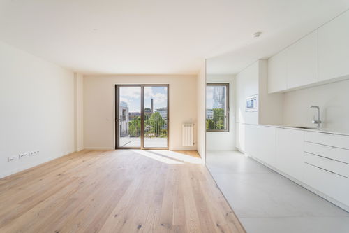 New 2 bedroom flat, with balcony in a gated community 3264276473