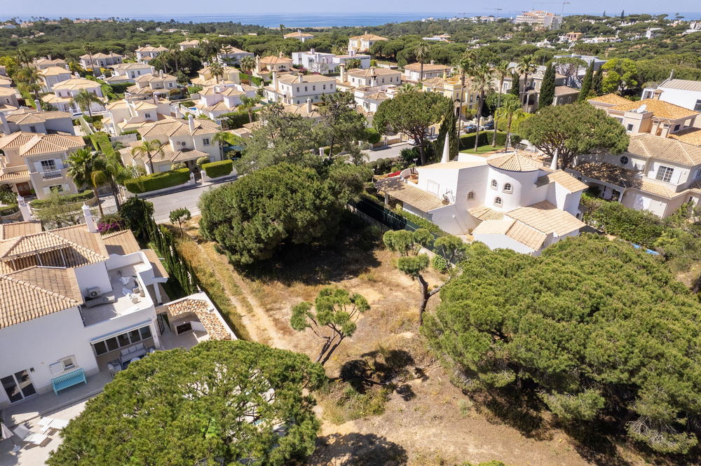 Construction lot 3513280135