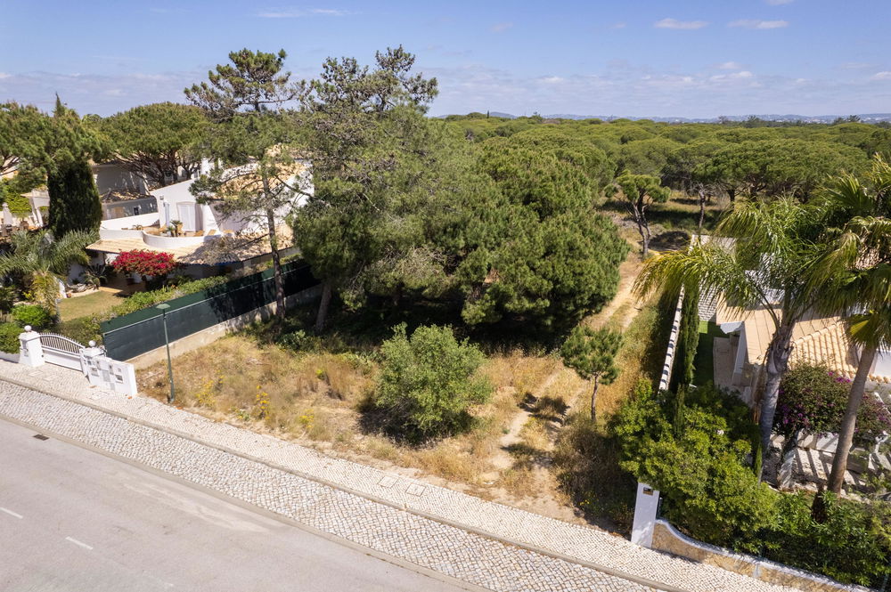 Construction lot 3513280135