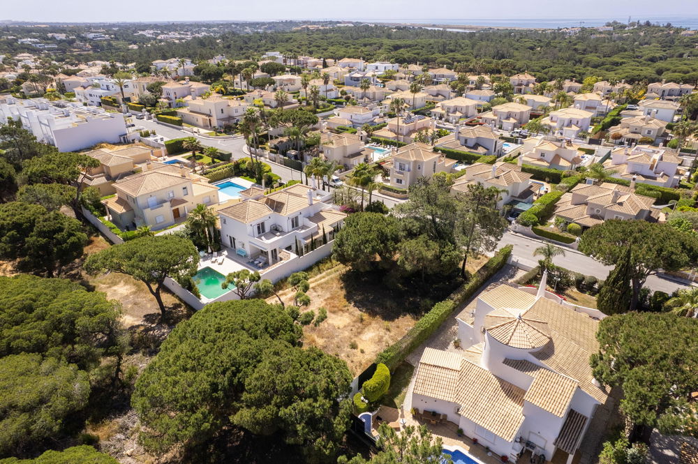 Construction lot 3513280135