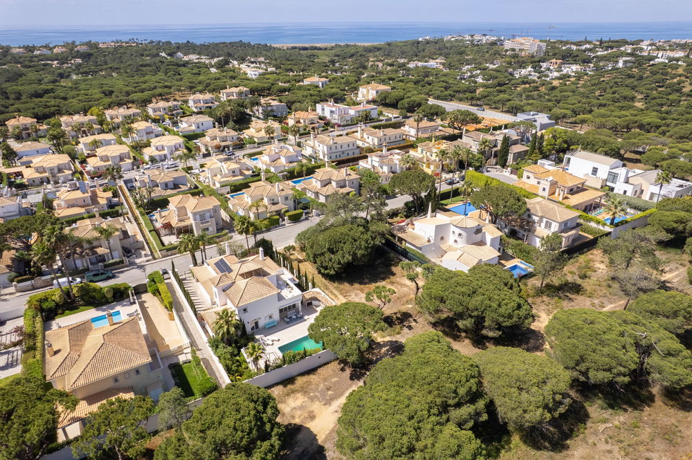 Construction lot 3513280135