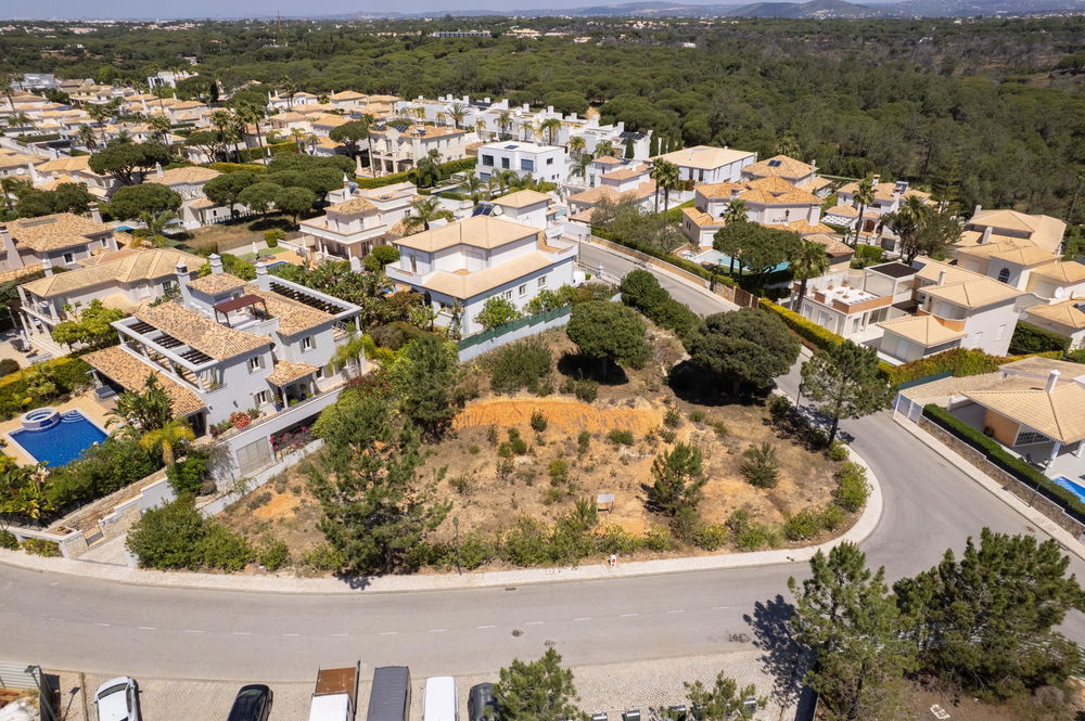 Plot for construction of detached house, Varandas do Lago, Almancil, Algarve 283121801