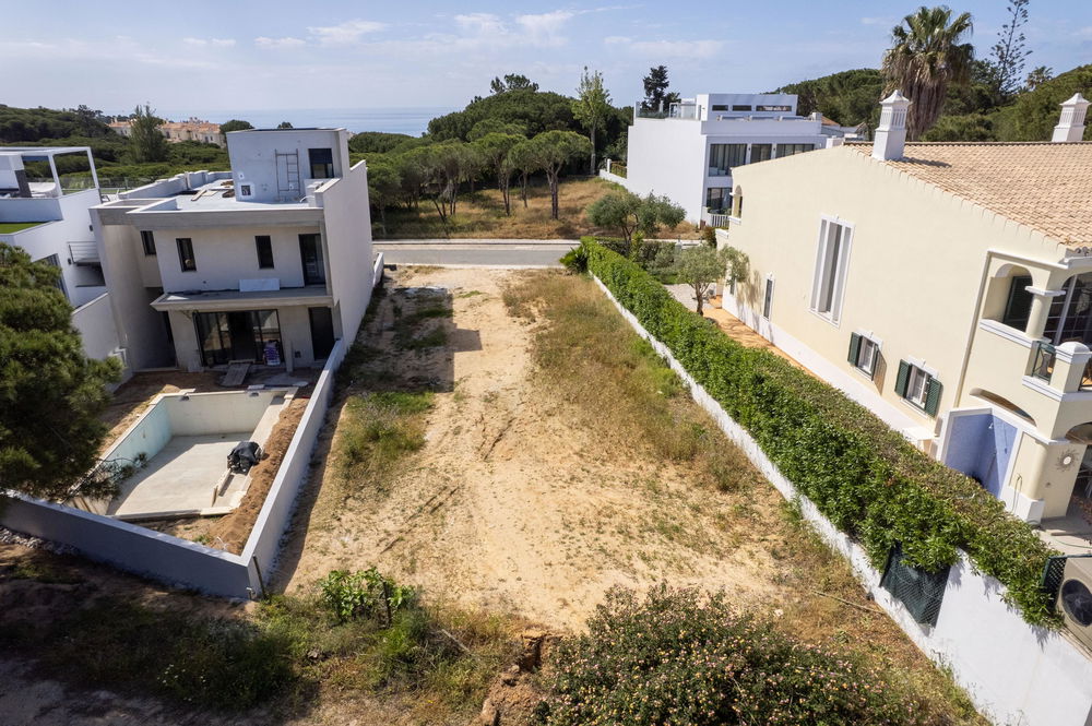 Construction lot 4156525987