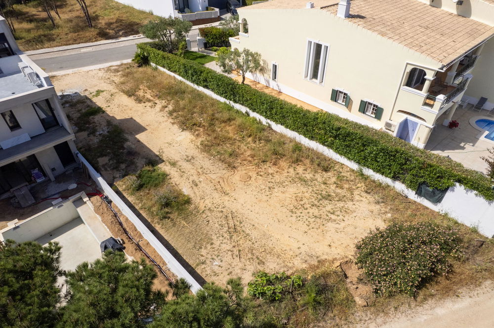 Construction lot 4156525987