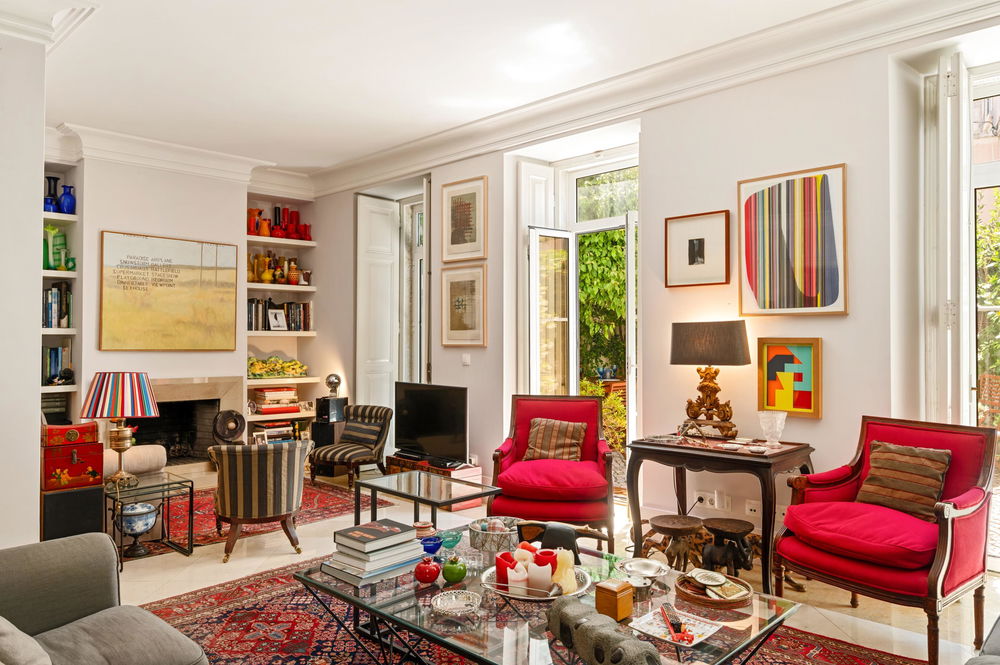 5 bedroom duplex flat with garden of 35m2 in Campo Mártires da Pátria, Lisbon 4010648562