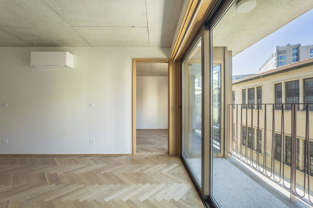 1 bedroom flat in a new development, in Porto 1617430401