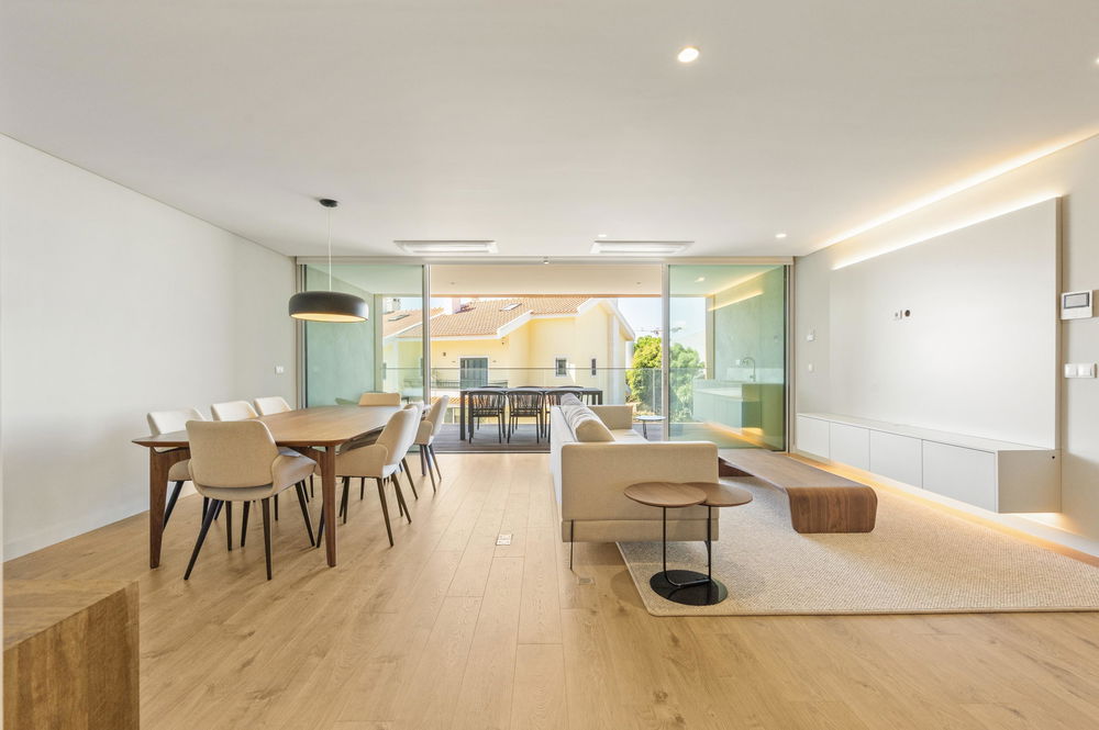 3 bedroom flat, with balcony, pool and garage in Oeiras 1919693497