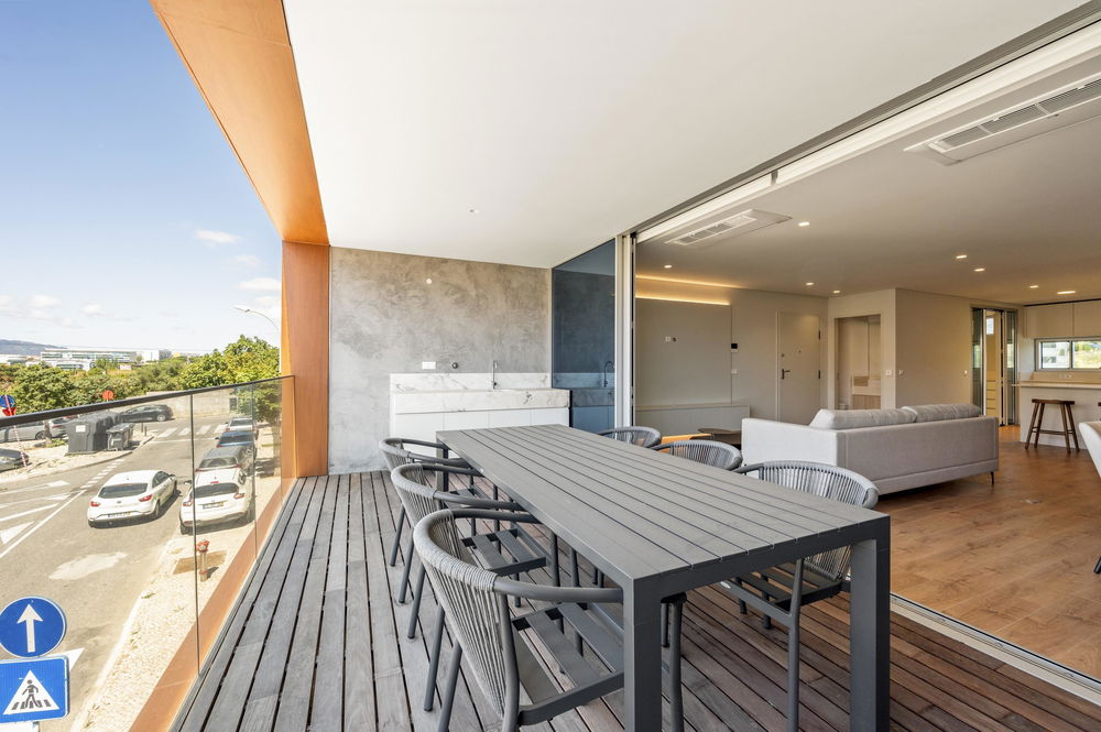 3 bedroom flat, with balcony, pool and garage in Oeiras 1919693497