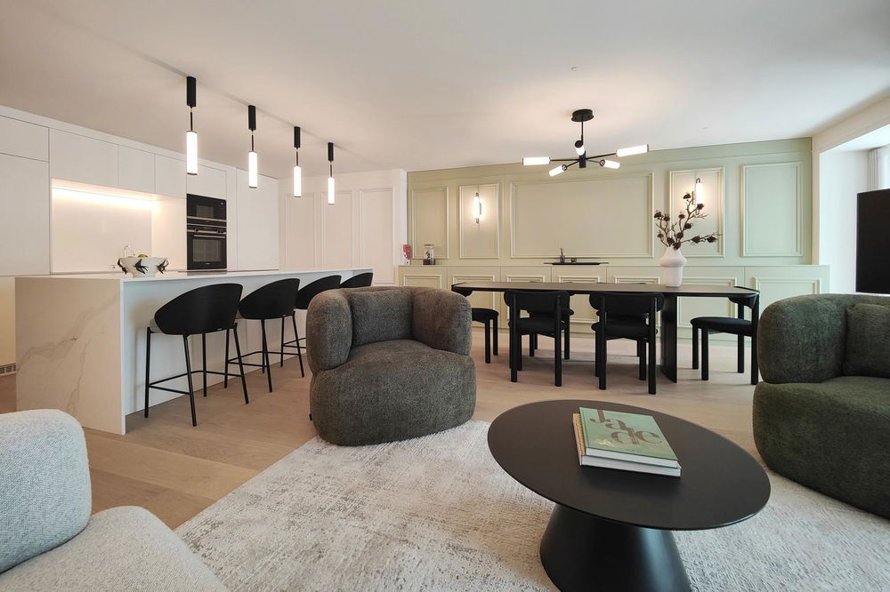 2 bedroom duplex flat for rent, furnished, in the Odeon Building 4057182109