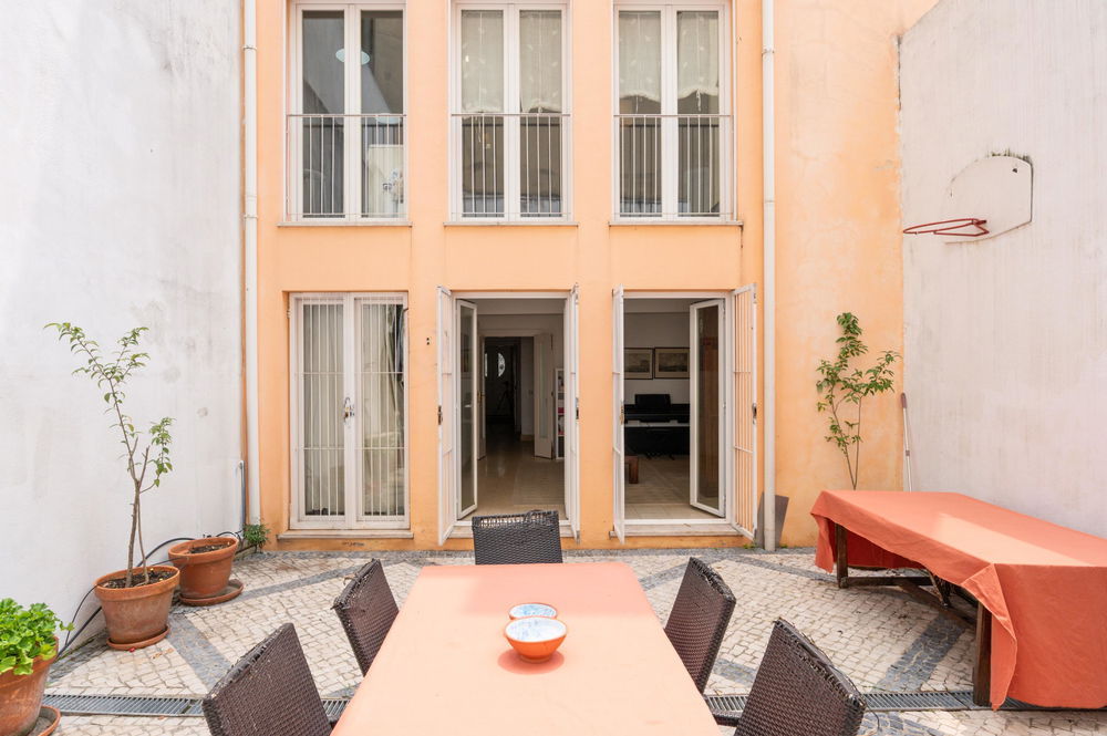 6 bedroom villa with four floors and terrace in Príncipe Real 1777765176