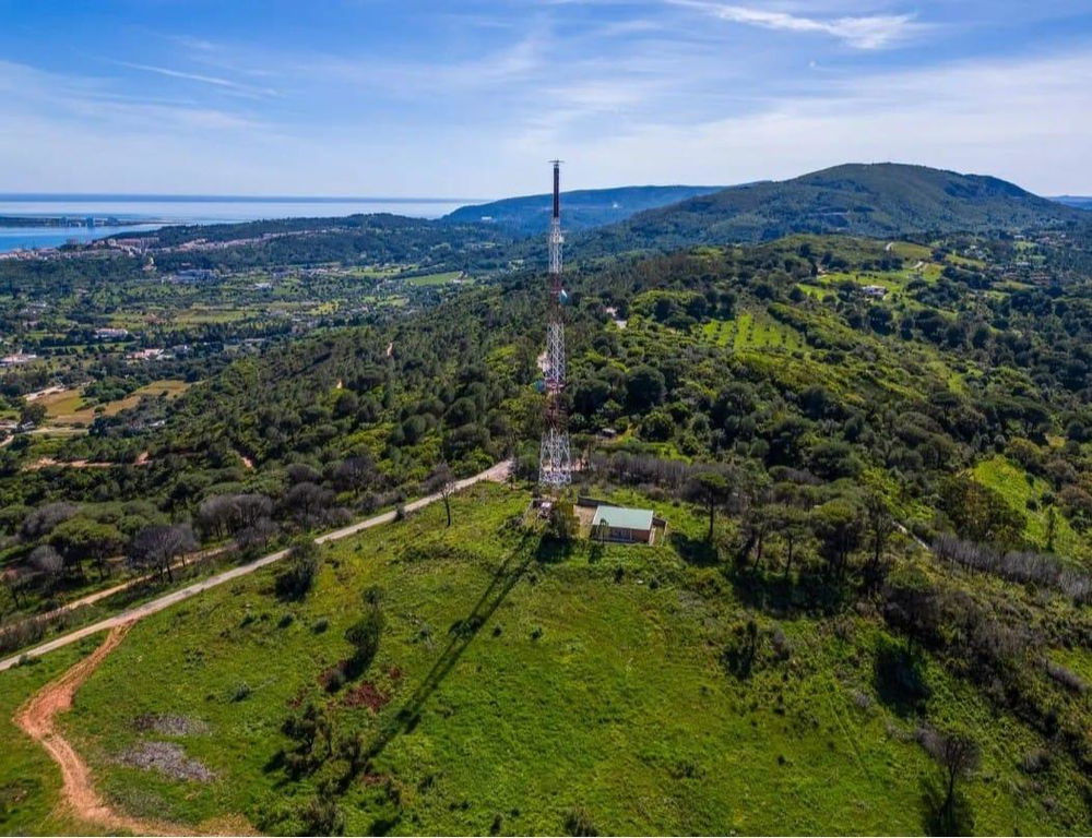 Land in Azeitão with approved project 4250442946