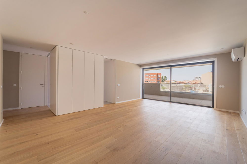 3 bedroom flat, new, gated community with swimming pool 3317118603