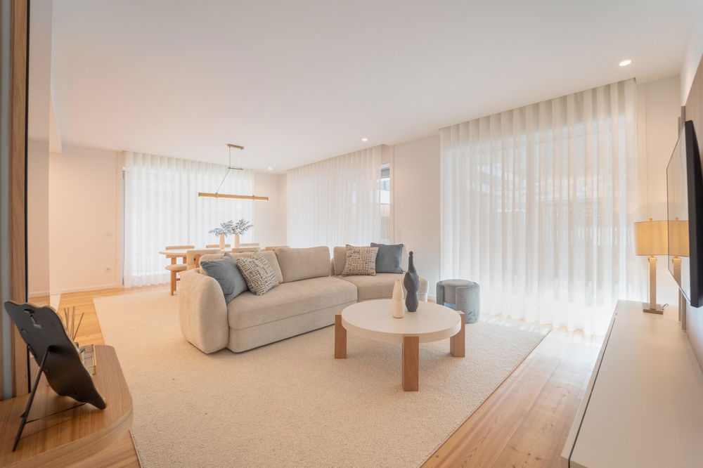 2 bedroom flat with balcony, in Vila Nova de Gaia 3135989305