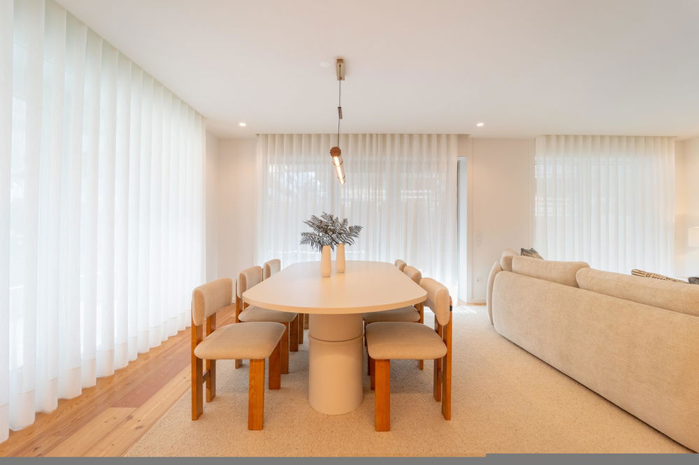 3 bedroom flat with balcony, in Vila Nova de Gaia 3348927100