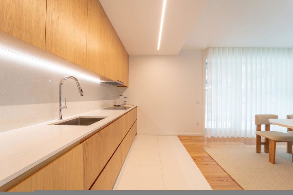 3 bedroom flat with balcony, in Vila Nova de Gaia 3348927100