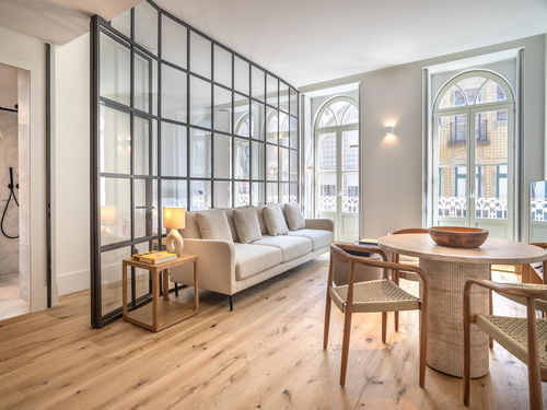 New and furnished 2 bedroom flat, with AL in Foz Douro 2549533433