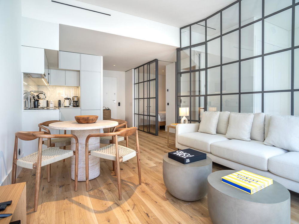 New and furnished 2 bedroom flat, with AL in Foz Douro 2549533433