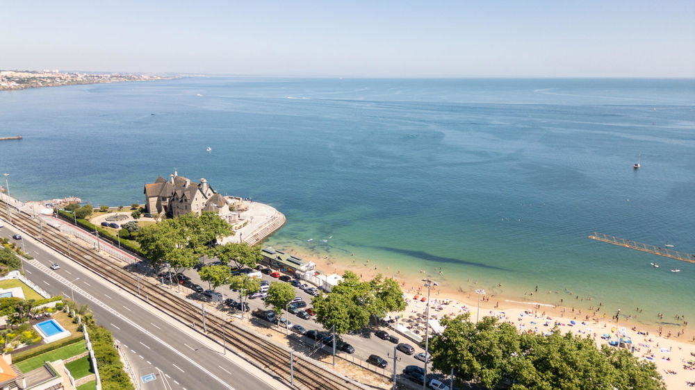 2 bedroom flat with 148m2 of private gross area, in Cascais 3323317354