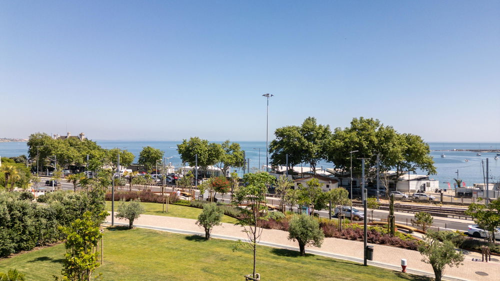 2 bedroom flat with 148m2 of private gross area, in Cascais 3323317354