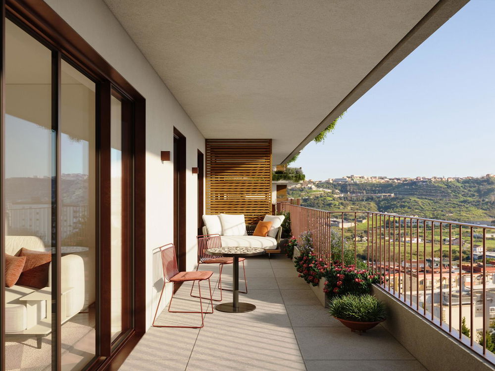 2 bedroom flat with balcony in Santo António dos Cavaleiros 2773722795