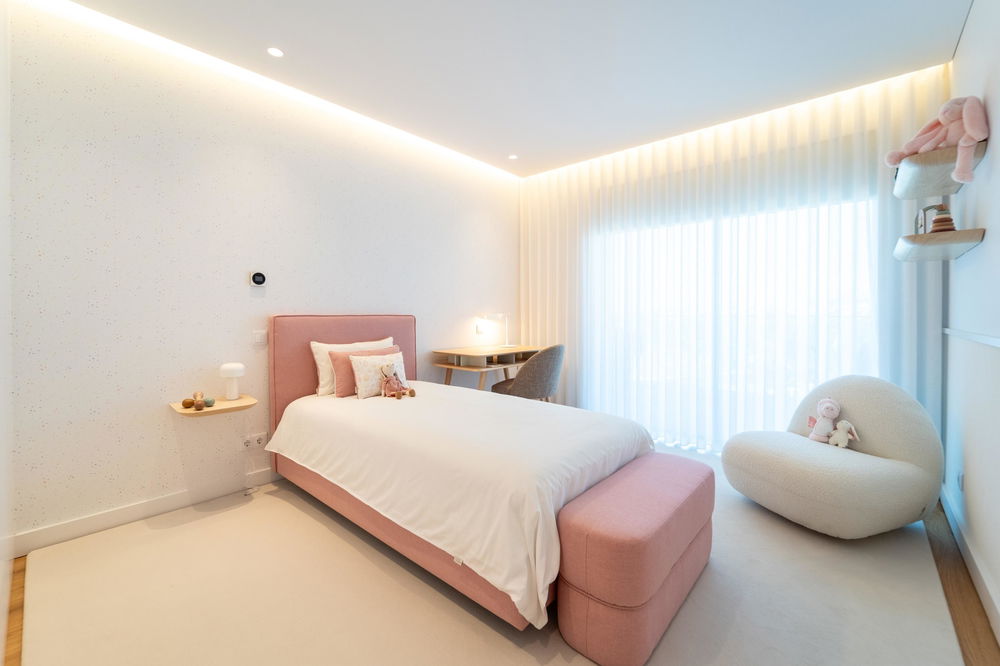 5 bedroom flat with balcony in Vila Nova de Gaia 3719209721