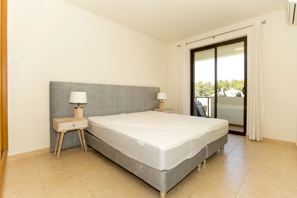 2 bedroom flat in Alvor, in a private condominium with swimming pool 2928660296