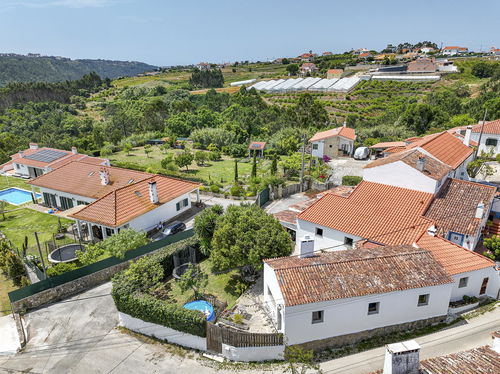 Renovated 2+1 bedroom single storey house in Mafra 3106378086