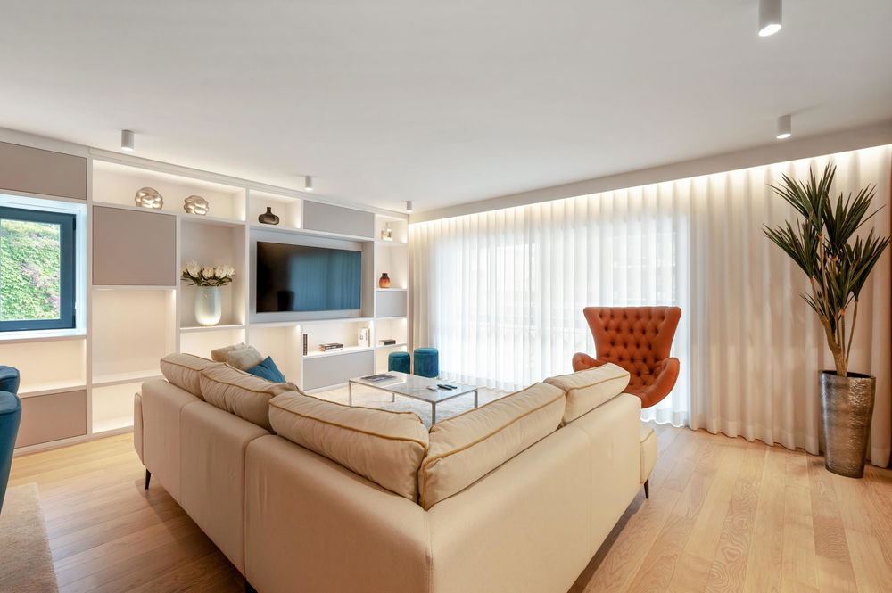 3 bedroom flat, in Monte Estoril, with an area of 150m2, with 2 boxes 3952242305
