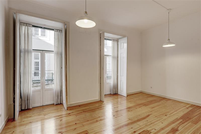 2 bedroom flat, located in Baixa, Lisbon 3612923015