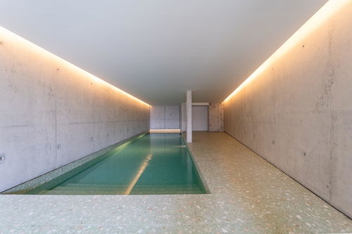 2 bedroom flat with balcony in a new development in Porto 4230923732