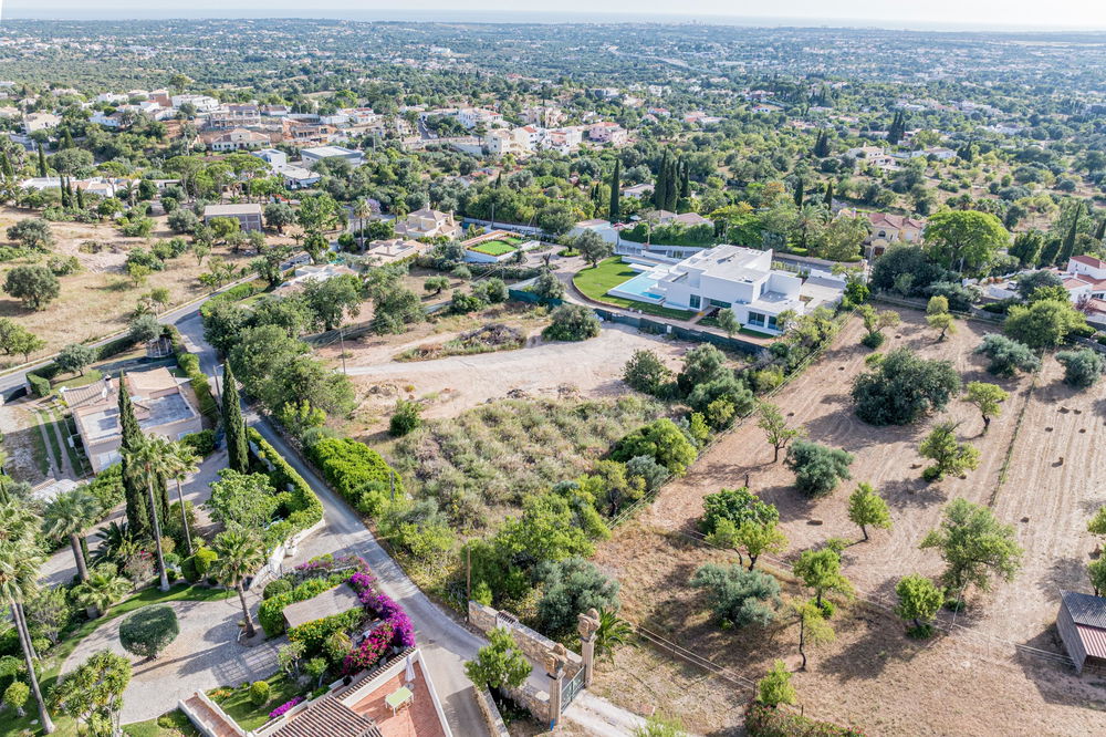 Land for construction in Sítio dos Quartos, Loulé 2333355603