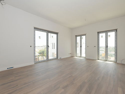 2 bedroom flat with balcony and parking in Tavira 2080716621