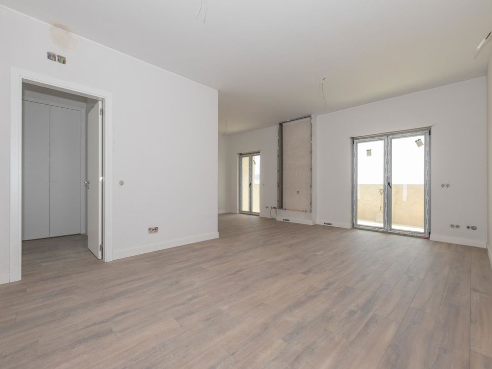 3 bedroom flat with terrace and parking in Tavira 4219114415