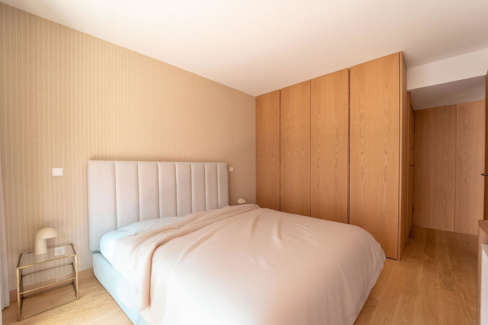 New 1 bedroom flat, with balcony, in Rua de Camões 756346183