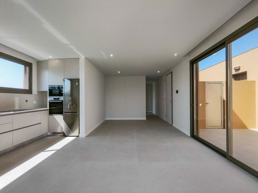 2 bedroom flat with balcony, terrace and garage in Cabanas, Tavira 3083863423