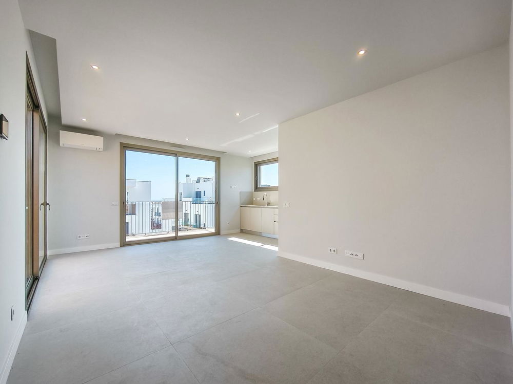 2 bedroom flat with balcony, terrace and garage in Cabanas, Tavira 3235329513