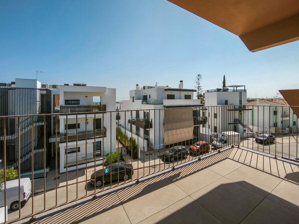 2 bedroom flat with balcony, terrace and garage in Cabanas, Tavira 1507746899